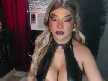 Chaturbate Live Sex Cam of hugecockchristine