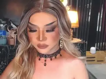 Chaturbate Sex Cam of hugecockchristine