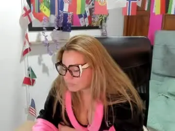 Chaturbate Sex Chat of julieta_star69