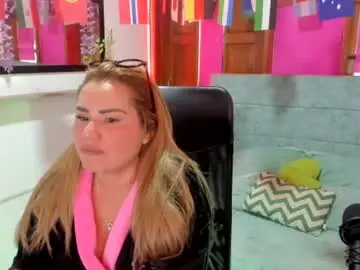 Chaturbate Adult Video Chat of julieta_star69