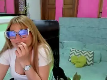 Chaturbate Live Sex of julieta_star69