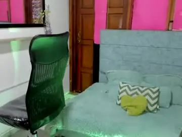 Chaturbate Sex Cam of julieta_star69
