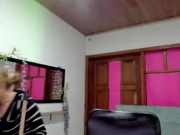 Chaturbate Sex Chat of julieta_star69