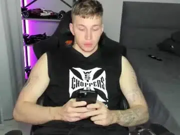 Chaturbate Live Sex Cam of cute_joni