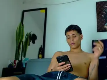 Chaturbate Sex Cam of kevin_marlon