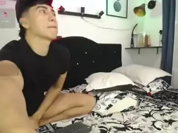 Chaturbate Nude Webcam of thomas_and_lyan