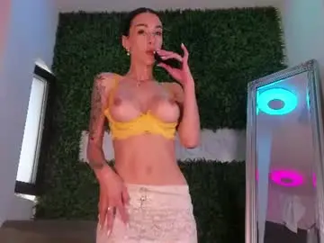 Chaturbate Free Live Porn of hotfallingdevil