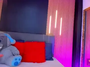Chaturbate Nude Webcam of ivvy_rousse