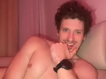 Chaturbate Nude Webcam of johnylongstrokes