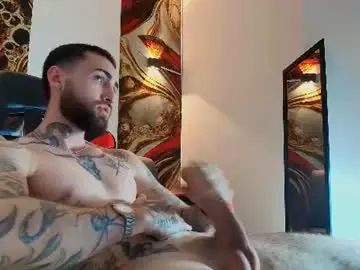 Chaturbate Live Sex Cam of luke_davis01