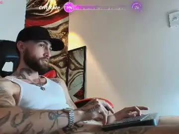 Chaturbate Live Porn of luke_davis01