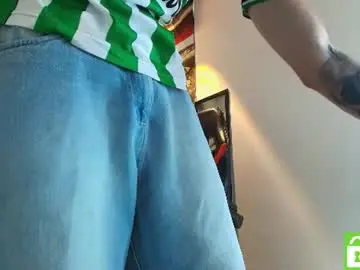 Chaturbate Free Porn Cam of luke_davis01