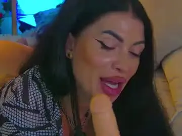 Chaturbate Live Porn of metishacaprice