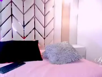 Chaturbate Live Porn of raven_luxx