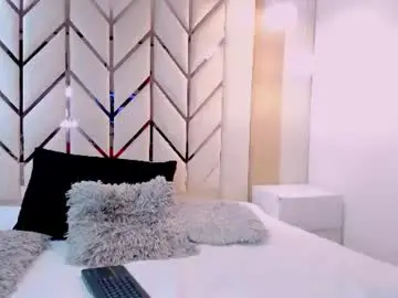 Chaturbate Sex Cam of raven_luxx