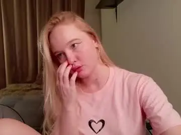Chaturbate Free Live Porn of shawty_miia