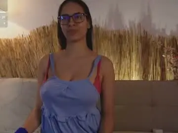 Chaturbate Live Sex Cam of bunnycute_shy