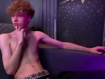 Chaturbate Private Sex Chat of curlytwinkboy