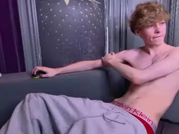Chaturbate Live Sex of curlytwinkboy