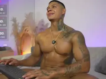 Chaturbate Best live sex cam show of diagostone