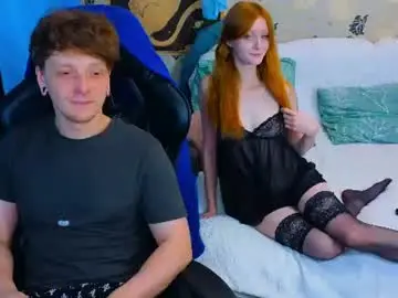 Chaturbate Live Sex Cam of laksmrrr