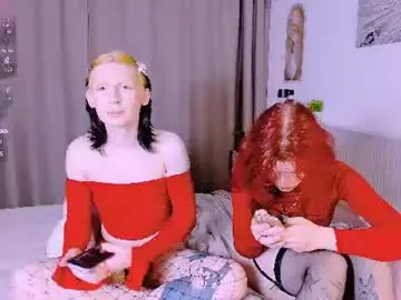 Chaturbate Live Sex of mikaella_nicole