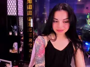 Chaturbate Live Porn of alma_pearl