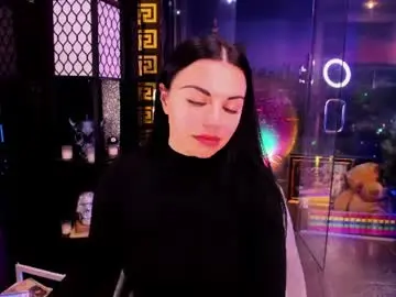 Chaturbate Live Sex of alma_pearl