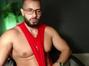 Chaturbate Live Sex Cam of chris_magnum_