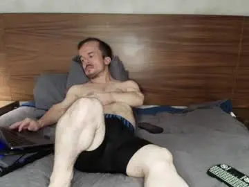 Chaturbate Sex Cam of midgettripod1