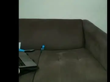 Chaturbate Watch Live Sex Cams of midgettripod1