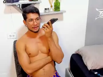 Chaturbate Sex Chat of nolan_joness