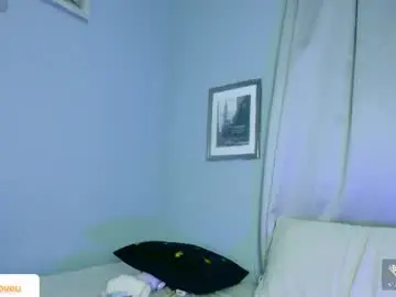 Chaturbate Live Sex Cam of ale_love_