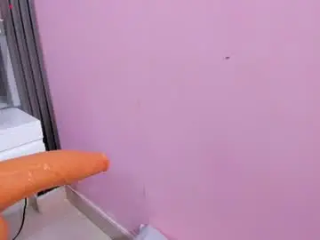 Chaturbate Live Porn of lia_sucker