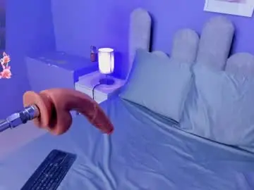 Chaturbate Best live sex cam show of lia_sucker