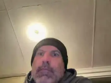 Chaturbate Free Porn Cam of littledave40