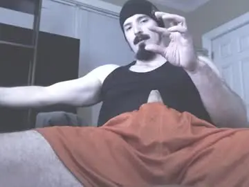 Chaturbate Live Sex Cam of littlesumthinsumthin