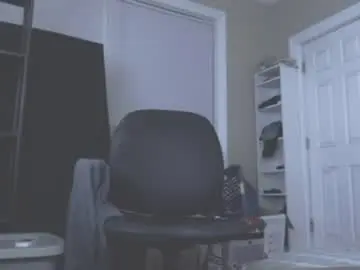 Chaturbate Watch Live Sex Cams of littlesumthinsumthin