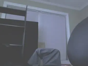 Chaturbate Free Porn Cam of littlesumthinsumthin