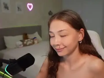 Chaturbate Watch Live Sex Cams of luna_yung