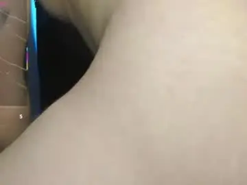 Chaturbate Live Sex Cam of davidx_x21