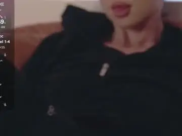 Chaturbate Live Sex Cam of oliviaa_x