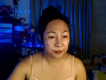 Chaturbate Live Sex Cam of doyouwantme143