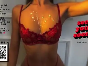 Chaturbate Live Sex of lucylia_