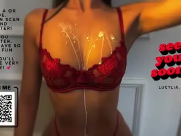 Chaturbate Free Live Porn of lucylia_