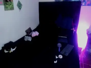 Chaturbate Watch Live Sex Cams of luna_ray420