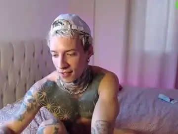 Chaturbate Sex Cam of erikcolle