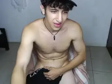Chaturbate Live Porn of noah_sokolov_
