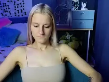 Chaturbate Nude Webcam of alinika08
