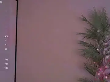 Chaturbate Live Sex Cam of mia_milagros
